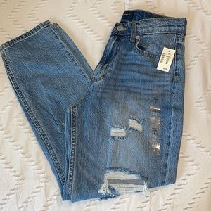NWT Women's Light Blue Distressed Aeropostale Mom Jean 100% Cotton Size 4